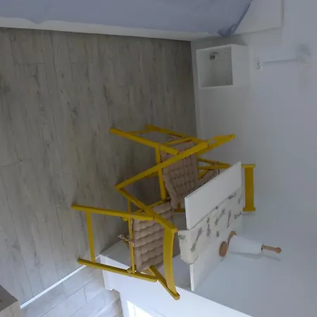 Nikita Apartment *